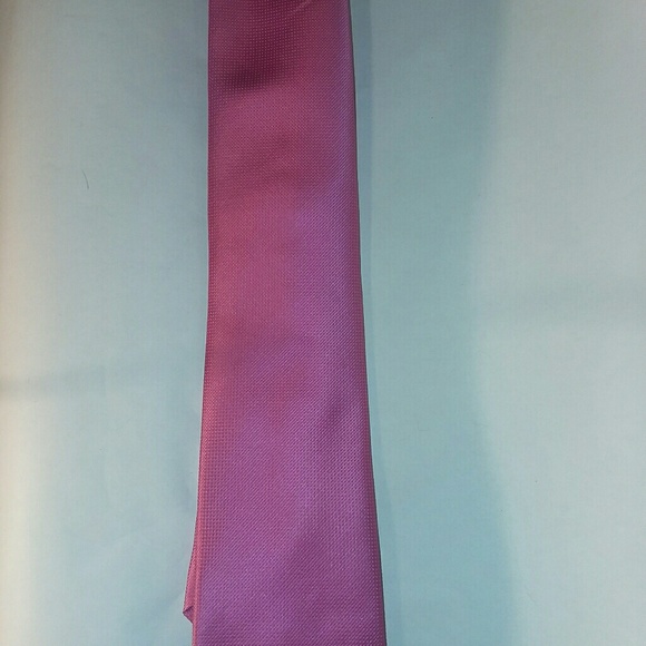 Pink Izod Necktie - Picture 1 of 3